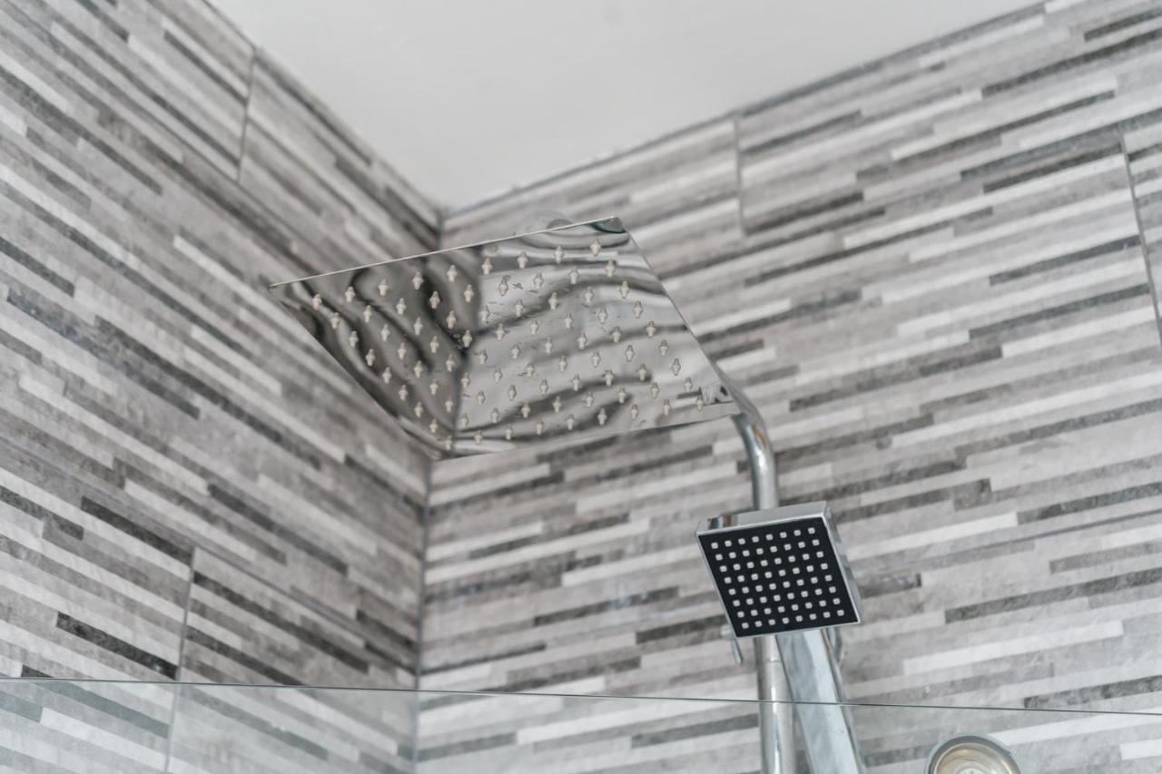 Birkdale Southport Boutique Apartment Sleeps 5 エクステリア 写真